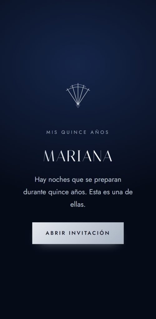Ejemplo de invitación de XV años en azul noche y plata, con un abanico art déco y el botón para abrir la invitación.